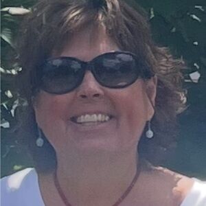 Meet your Posher, Sandy